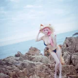 周叽是可爱兔兔《小玉泳装》主题写真：23张全套美图
