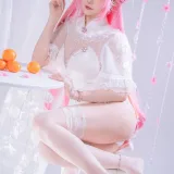 星之迟迟《2025年10月计划D 胜利女神：妮姬 桃乐丝》主题写真：44张全套美图