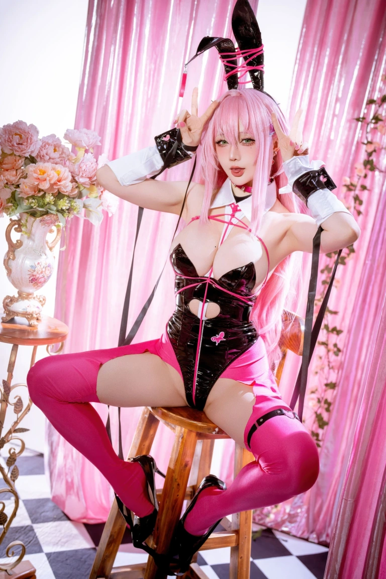 星之迟迟《2026年04月计划 Nikke胜利女神 薇尔维特·兔女郎》主题写真：48张全套美图