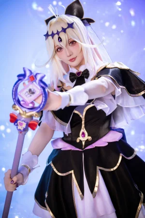星之迟迟《2026年06月计划 名侦探光之美少女 森亚露露卡原皮+同人》主题写真：123张全套美图