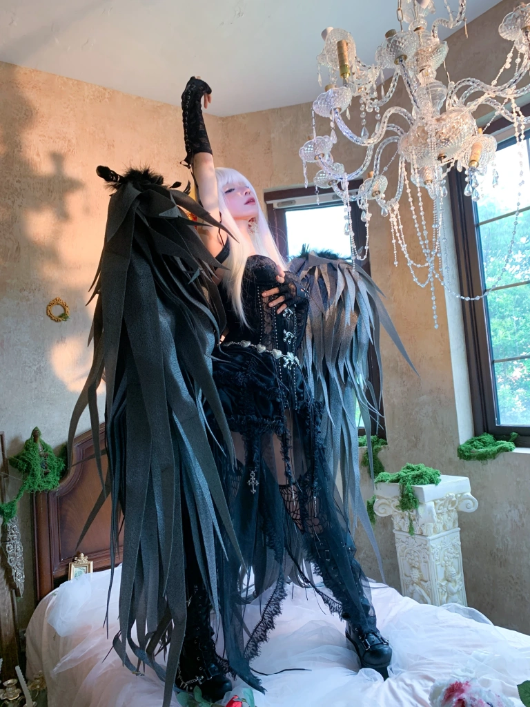 蠢沫沫《黑天鹅》主题写真：84张全套美图