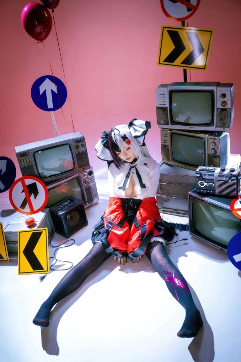 星之迟迟《2026年06月计划 异环 安魂曲原皮+同人》主题写真：120张全套美图