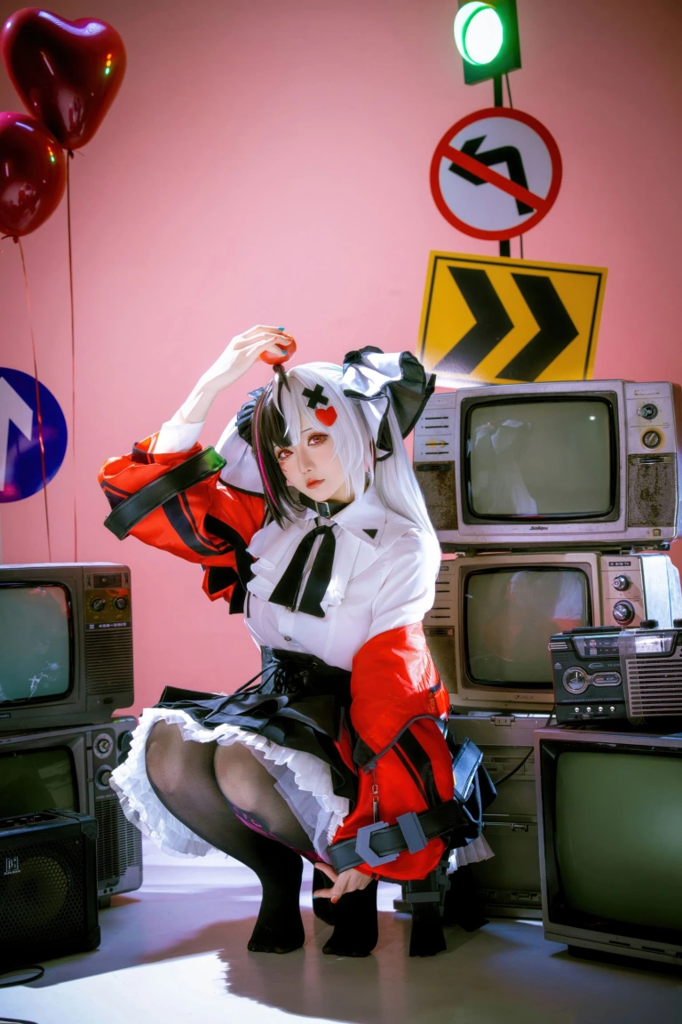 星之迟迟《2026年06月计划 异环 安魂曲原皮+同人》主题写真：120张全套美图