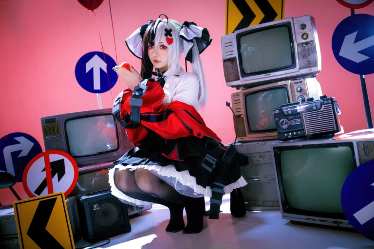 星之迟迟《2026年06月计划 异环 安魂曲原皮+同人》主题写真：120张全套美图
