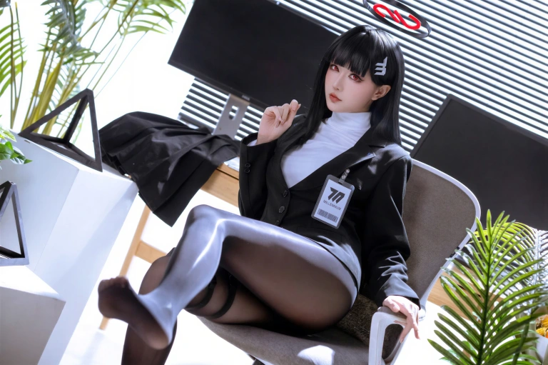 星之迟迟《2026年07月计划A 蔚蓝档案 调月莉音原皮同人》主题写真：98张全套美图