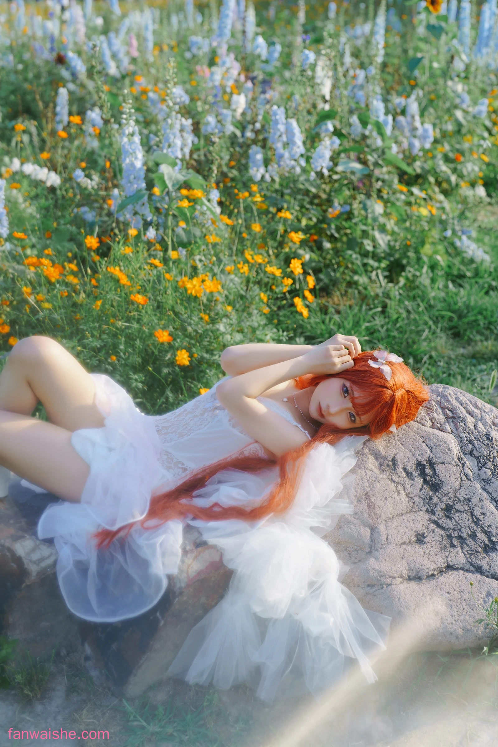 蠢沫沫 蠢沫沫 NO.349 - 《花丛婚纱》