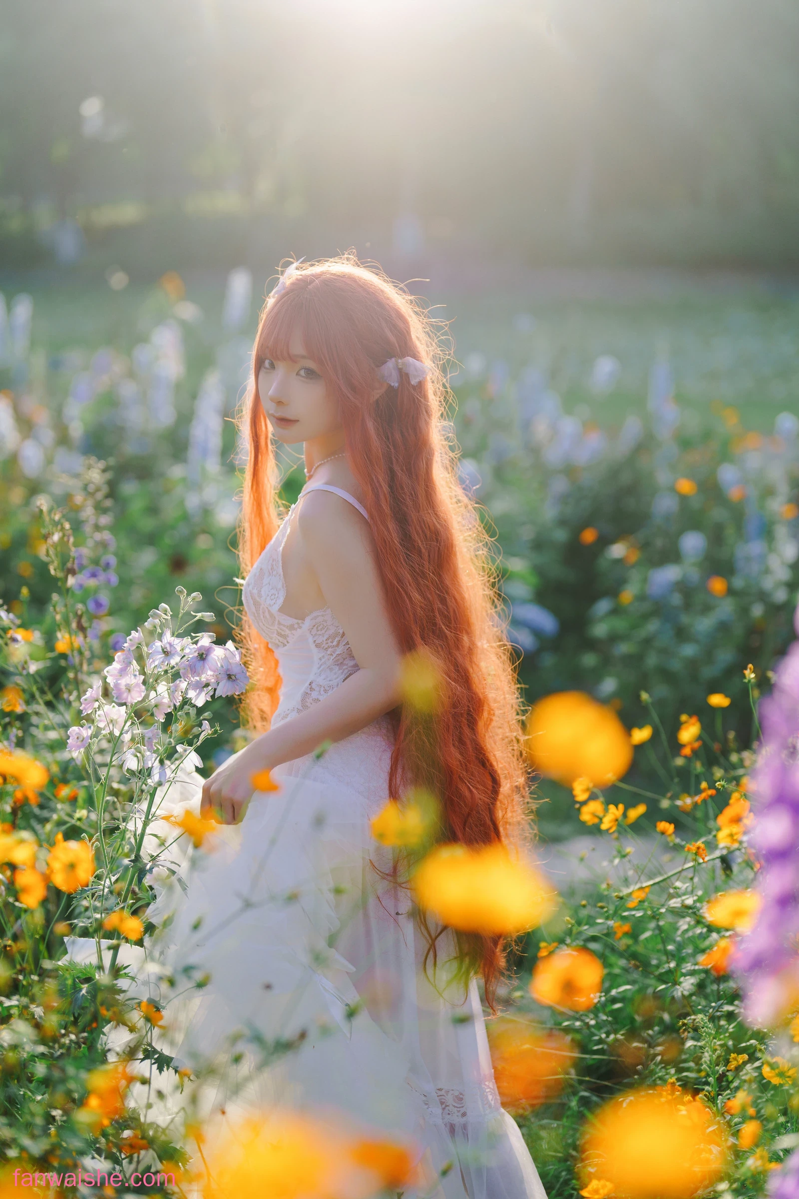 蠢沫沫 蠢沫沫 NO.349 - 《花丛婚纱》