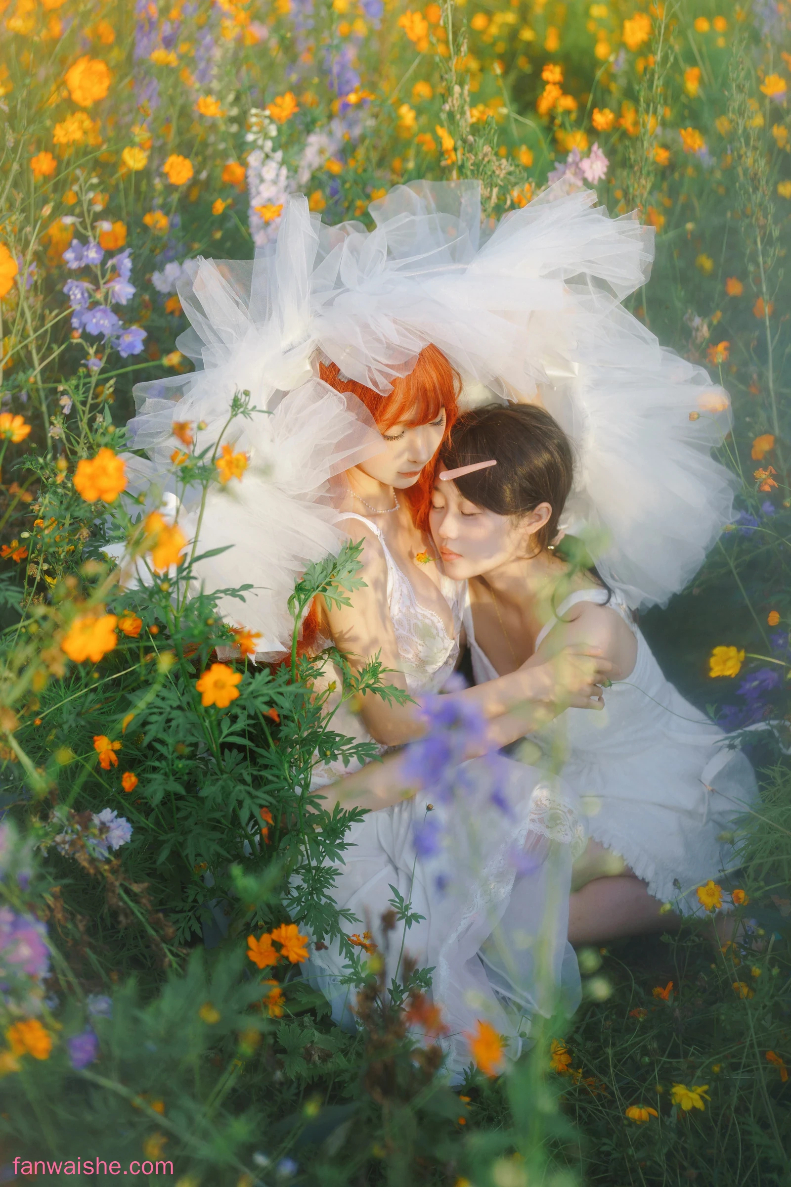 蠢沫沫 蠢沫沫 NO.349 - 《花丛婚纱》