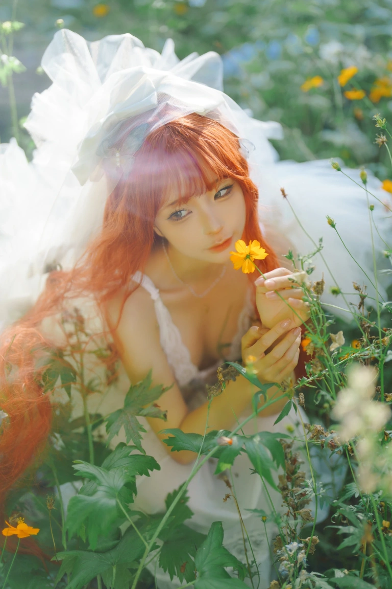 蠢沫沫《花丛婚纱》主题写真：67张全套美图