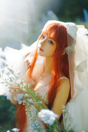 蠢沫沫《花丛婚纱》主题写真：67张全套美图