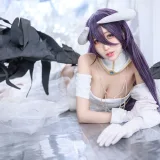 周叽是可爱兔兔《雅儿贝德》主题写真：16张全套美图