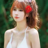 念雪《昭和碎花》主题写真：35张全套美图