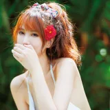 念雪《昭和碎花》主题写真：35张全套美图