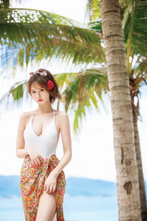 念雪《昭和碎花》主题写真：35张全套美图