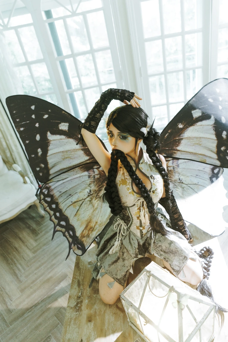 蠢沫沫《枯叶蝶》主题写真：91张全套美图