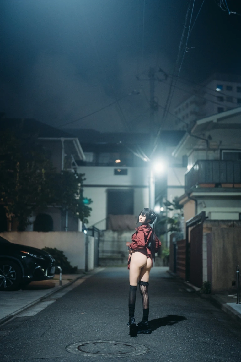 蠢沫沫《夜行》主题写真：57张全套美图