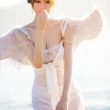 念雪《海边神明少女》主题写真：50张全套美图
