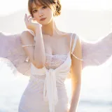 念雪《海边神明少女》主题写真：50张全套美图