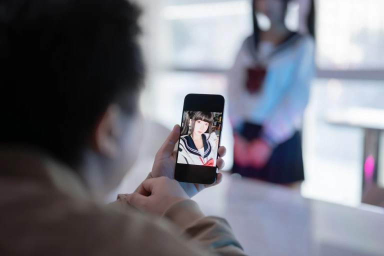 蠢沫沫《兼职》主题写真：268张全套美图，含1个视频