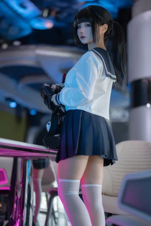 蠢沫沫《兼职》主题写真：268张全套美图，含1个视频