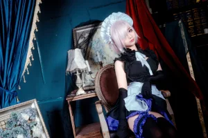 蠢沫沫《玛修女仆》主题写真：22张全套美图