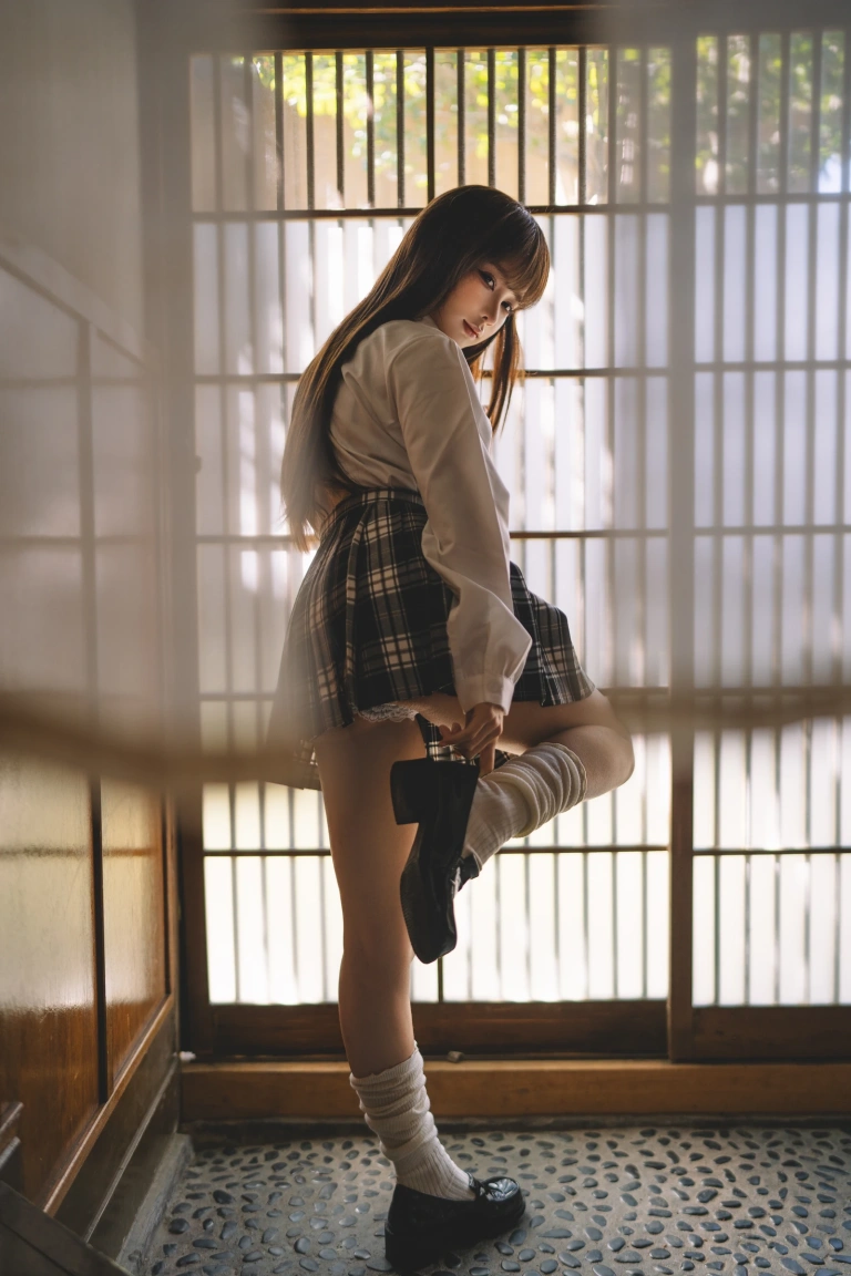 蠢沫沫《JK》主题写真：32张全套美图