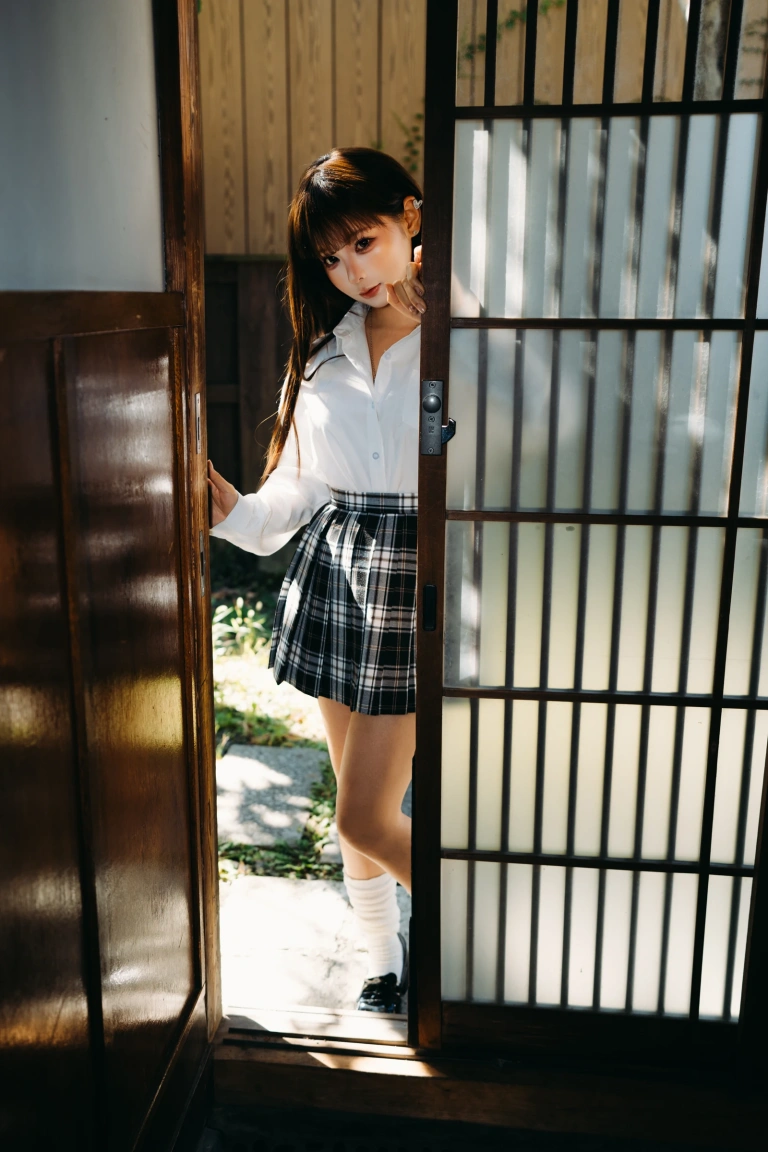 蠢沫沫《JK》主题写真：32张全套美图