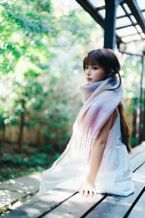 蠢沫沫《冬日》主题写真：32张全套美图