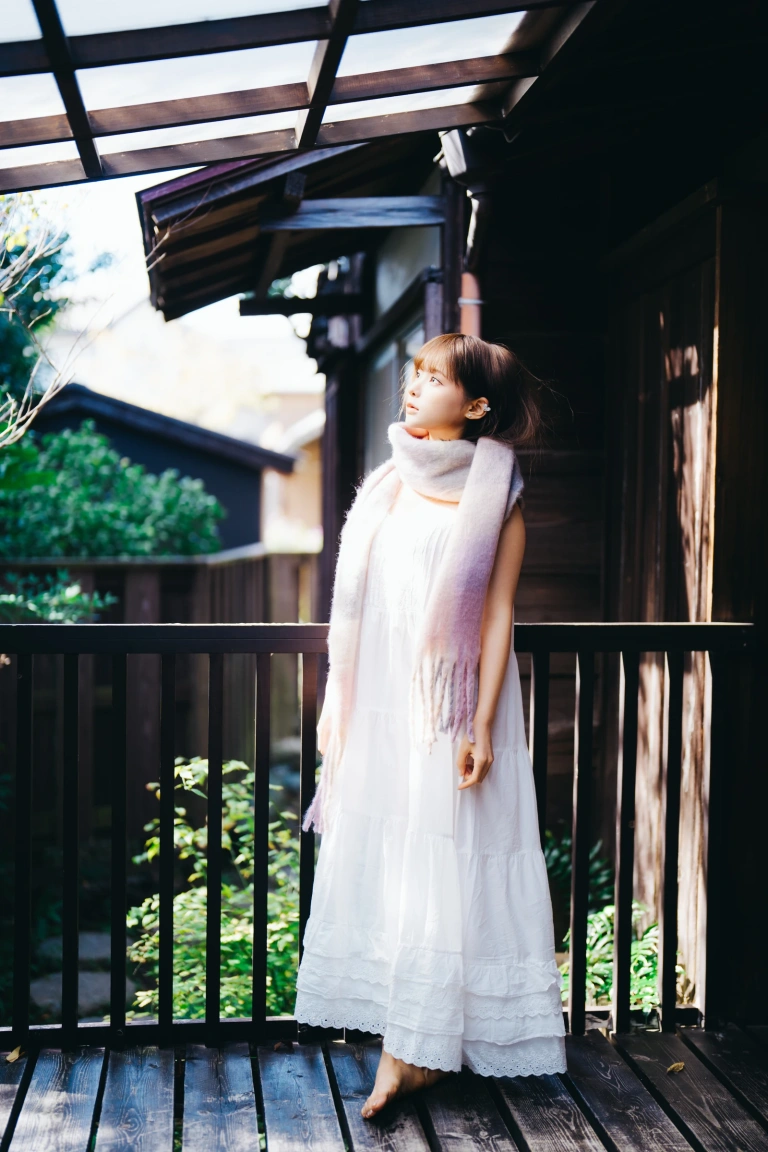 蠢沫沫《冬日》主题写真：32张全套美图