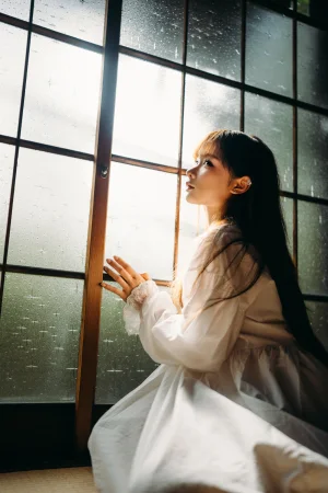 蠢沫沫《阳》主题写真：31张全套美图