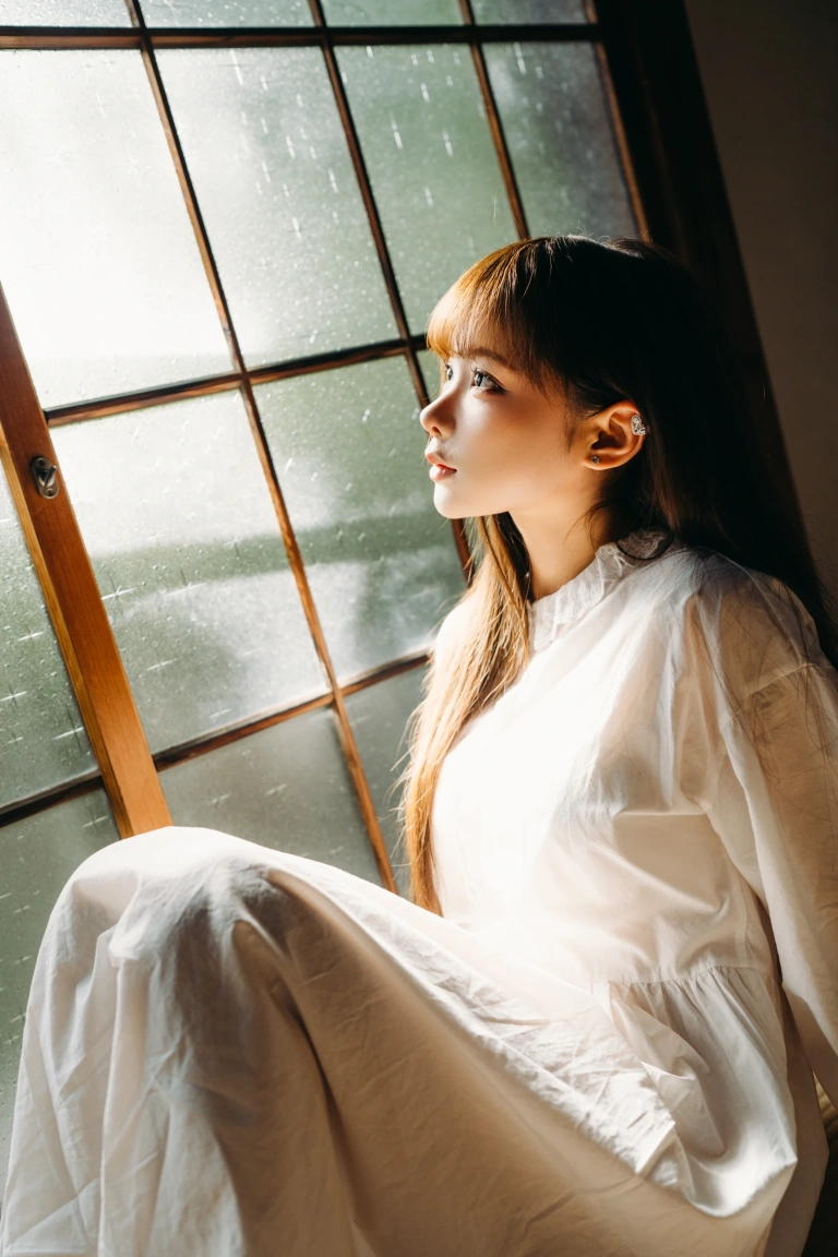 蠢沫沫《阳》主题写真：31张全套美图