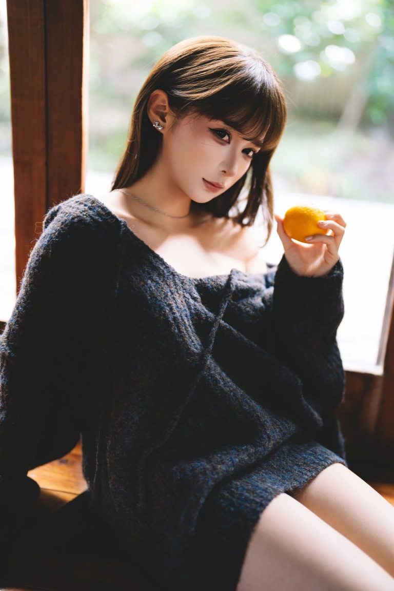 蠢沫沫《橘子》主题写真：30张全套美图