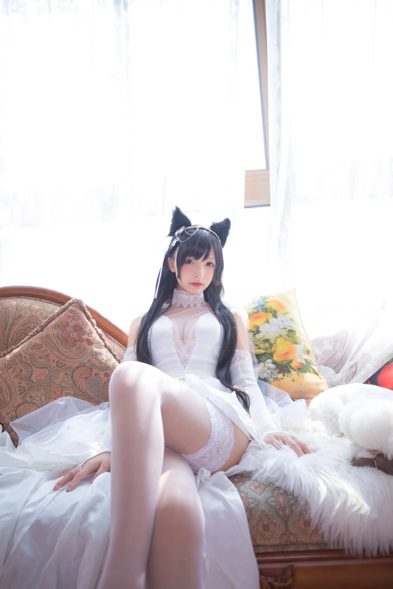 神楽坂真冬《第二季 序号18：《明日の花嫁》》主题写真：150张全套美图