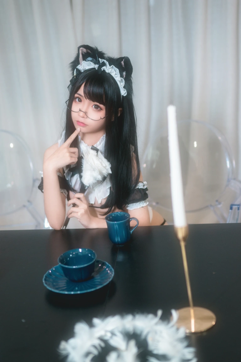 蠢沫沫《猫耳女仆》主题写真：43张全套美图