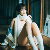 蠢沫沫《情人节》主题写真：26张全套美图