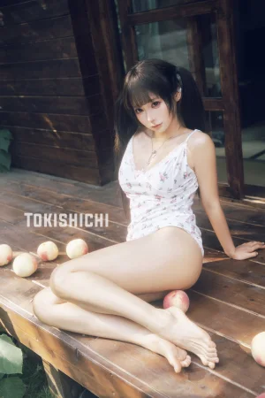 蠢沫沫《桃子》主题写真：41张全套美图
