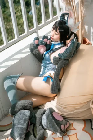 蠢沫沫《卫宫美游》主题写真：44张全套美图