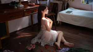 蠢沫沫《午后樱眠》主题写真：19张全套美图