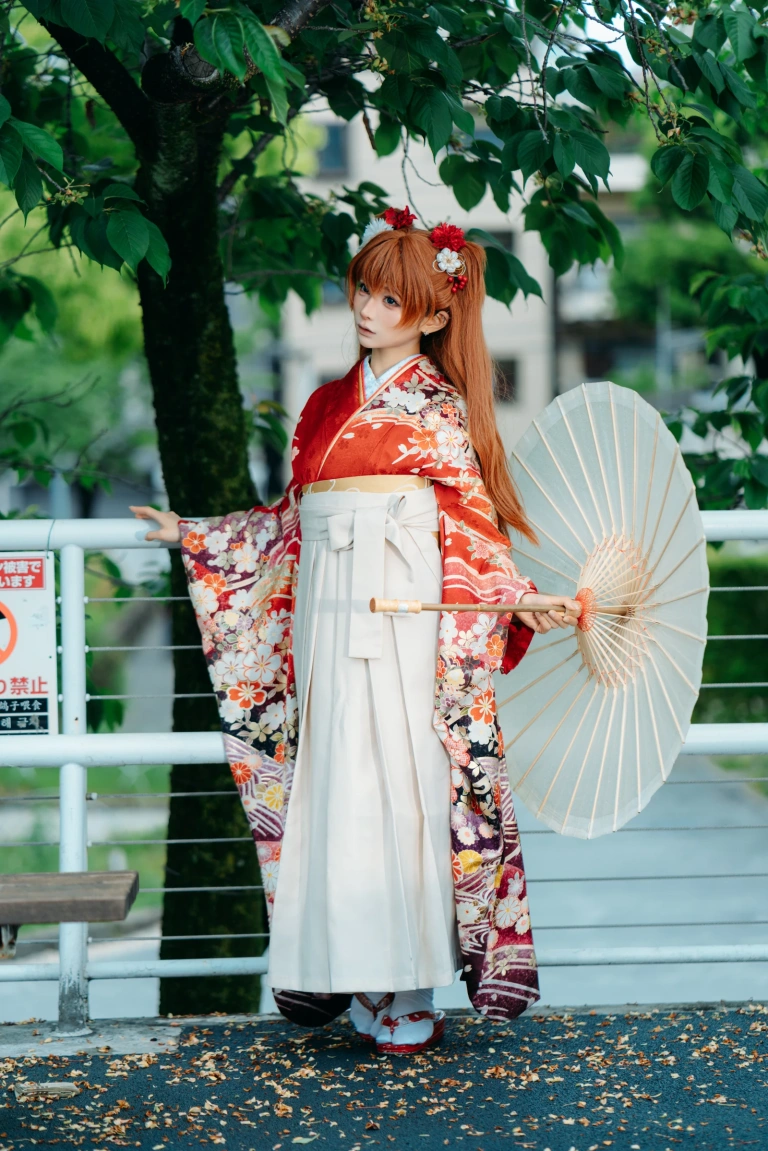 蠢沫沫《EVA 明日香 和服》主题写真：30张全套美图