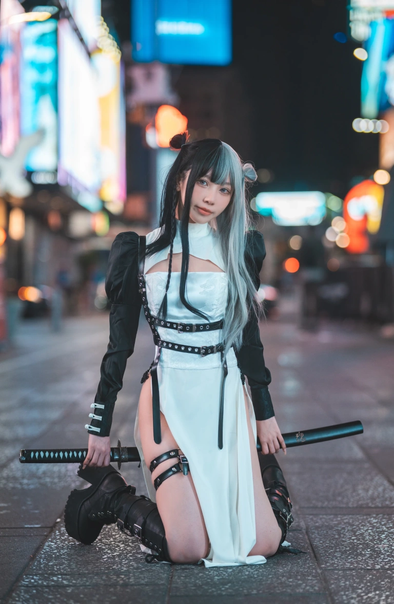 果咩酱《中式赛博》主题写真：13张全套美图
