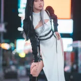 果咩酱《中式赛博》主题写真：13张全套美图