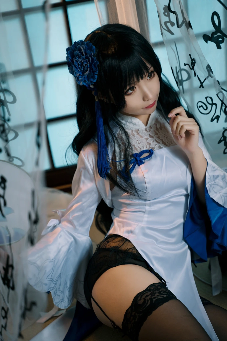 蠢沫沫《95式旗袍》主题写真：11张全套美图