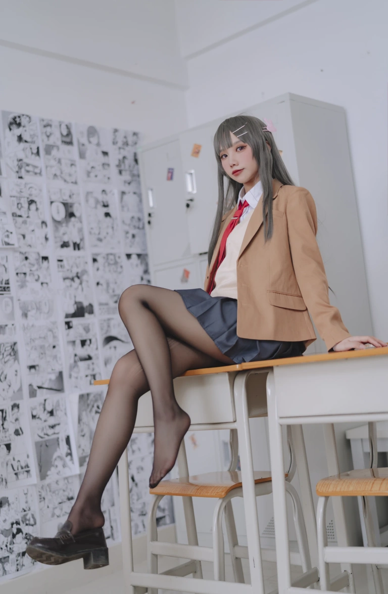 果咩酱《麻衣校服》主题写真：30张全套美图