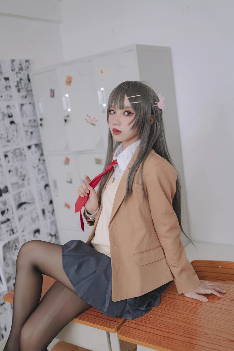 果咩酱《麻衣校服》主题写真：30张全套美图