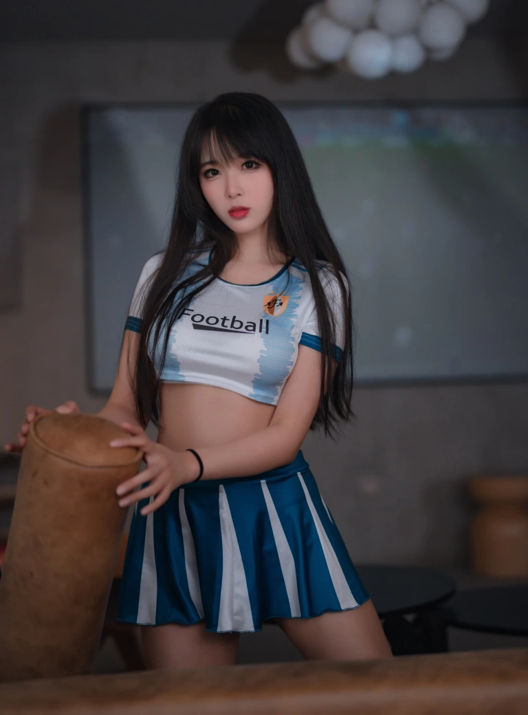 轩萧学姐《NO.43 – 足球宝贝》主题写真：64张全套美图，含1个视频