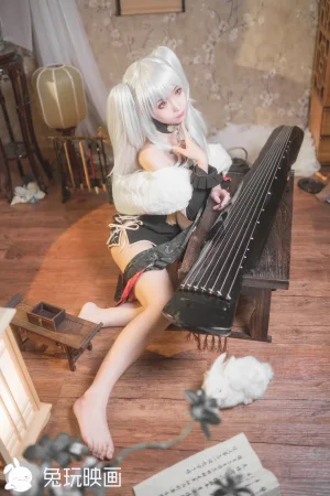 蠢沫沫《旗袍萝莉》主题写真：40张全套美图