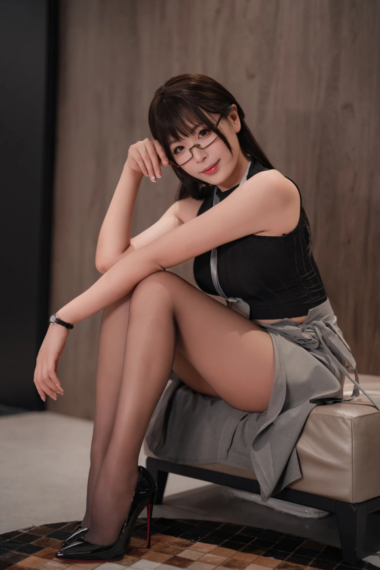 轩萧学姐《NO.46 – 眼镜娘OL》主题写真：85张全套美图，含3个视频