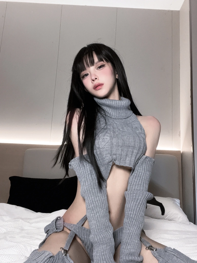 果咩酱《灰灰毛衣》主题写真：23张全套美图，含2个视频