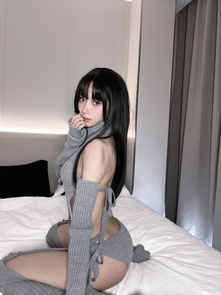 果咩酱《灰灰毛衣》主题写真：23张全套美图，含2个视频