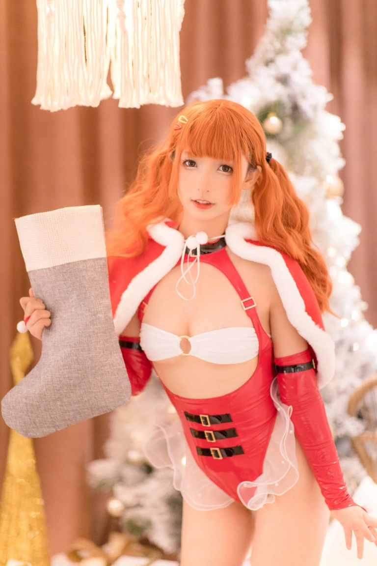 神楽坂真冬《第二季 序号28：《クリスマス クイーン》》主题写真：150张全套美图